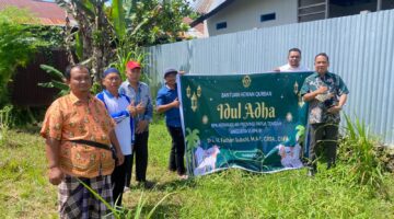 BPK RI Perwakilan Provinsi Papua Tengah menyerahkan hewan qurban bagi masyarakat nabire lebih khusus Bumi Wonorejo Nabire.