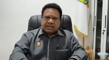 Wakil ketua III DPRPT Sony Bekies Kogoya : “Kami Tegas, Perlu Perda Larangan Miras yang Jelas dan Tegak Hukum”