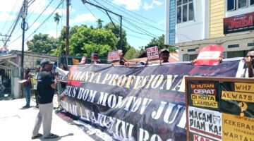 ADA APA!! Sudah Satu tahun ini BOSS  Teror Bom molotov Di kantor JuBi ,pihak kepolisian tak kunjung ungkap pelakunya
