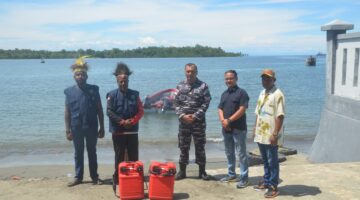 Kepala Suku Besar Wapoga Apresiasi Bantuan Perahu dari Presiden Prabowo, Dorong Konektivitas Laut di Papua Tengah