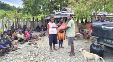 Sosialisasi Dukungan Program Pemerintah dan Imbauan Pemeliharaan Kamtibmas Jelang Natal dan Tahun Baru di Kampung Lani