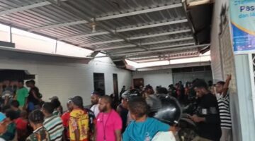 Saat Tiket Jadi Barang Mewah, Warga Intan Jaya Bertanya: ASN Ada di Mana?