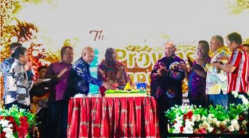 HUT Ke-4 Papua Tengah, Meki Nawipa Kenang Perjuangan Komarudin Watubun dalam Lahirnya Provinsi Papua Tengah